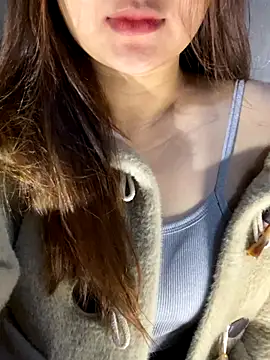 Hinne07 online show from December 2025 01:08:02 AM