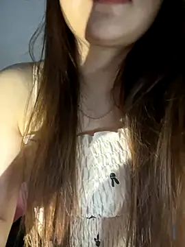 Hinne07 online show from September 2025 03:40:02 PM