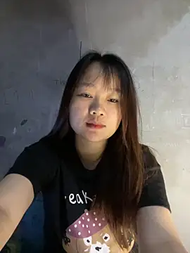 Hinne07 online show from November 2025 01:53:02 AM