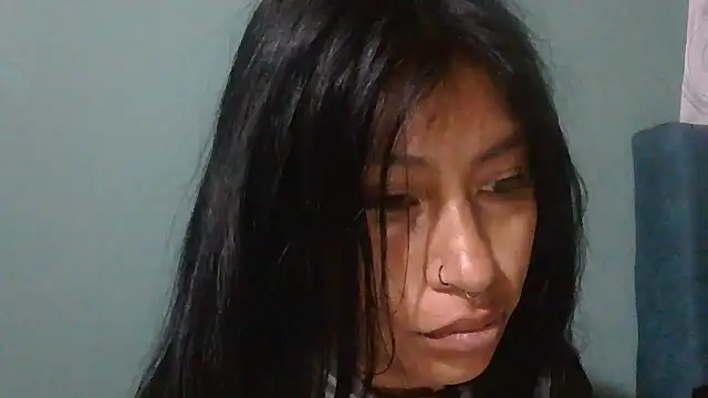 Pocahontas tw online show from December 2025 12:48:02 PM