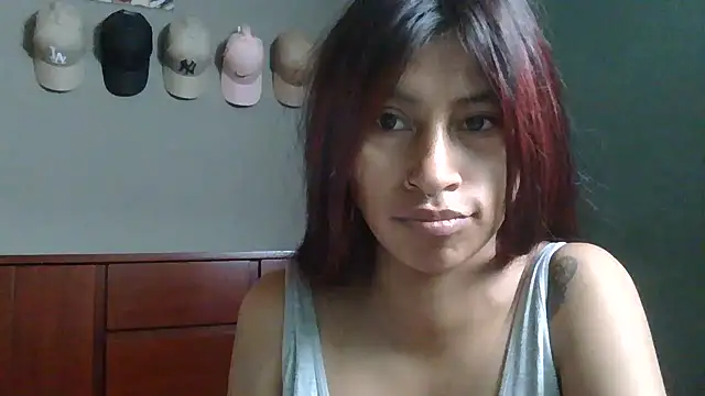 Pocahontas tw online show from November 2025 02:01:01 PM