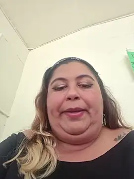 curvy diva  online show from September 2025 09:55:01 PM