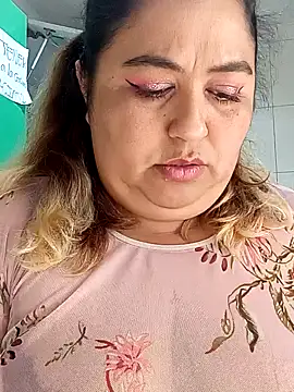 curvy diva  online show from September 2025 01:15:02 PM
