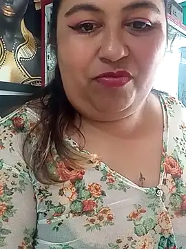 curvy diva  online show from September 2025 02:06:02 PM