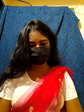 Snapshot of mini-queen chatting on November 2025 08:46:01 AM mini-queen online show from November 2025 08:46:01 AM