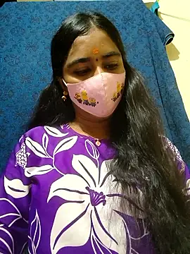 mini-queen online show from March 2026 03:01:01 PM