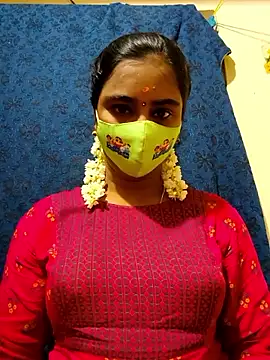 Snapshot of mini-queen chatting on November 2025 08:37:01 AM mini-queen online show from November 2025 08:37:01 AM