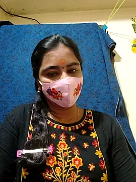 mini-queen online show from February 2026 10:27:01 AM