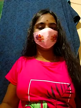 Snapshot of mini-queen chatting on September 2025 12:55:02 PM mini-queen online show from September 2025 12:55:02 PM