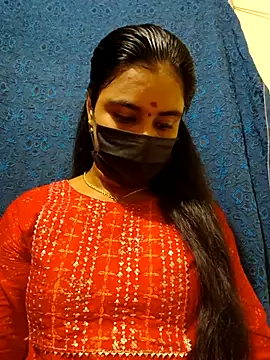 mini-queen online show from April 2026 06:00:02 PM