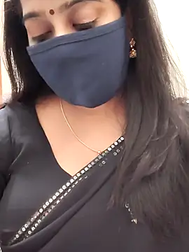 saritha29 online show from December 2025 04:43:02 PM