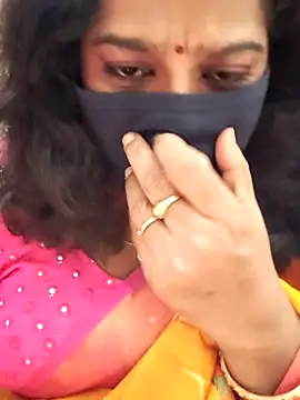 saritha29 online show from October 2025 04:52:01 PM