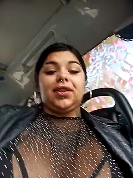 snow belle online show from November 2025 06:41:01 PM