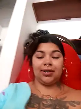 snow belle online show from December 2025 07:04:01 PM