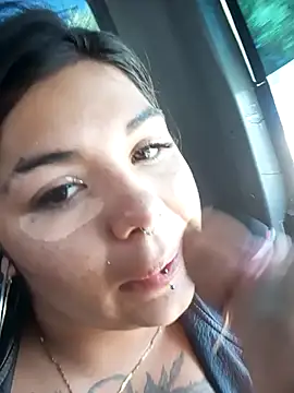 snow belle online show from November 2025 07:13:02 PM