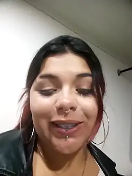 snow belle online show from November 2025 11:26:01 PM