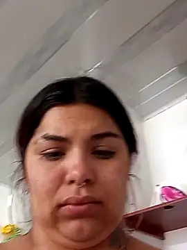 snow belle online show from November 2025 04:33:02 PM