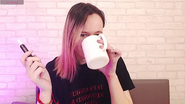 Ericha Stone online show from April 2026 01:17:02 AM