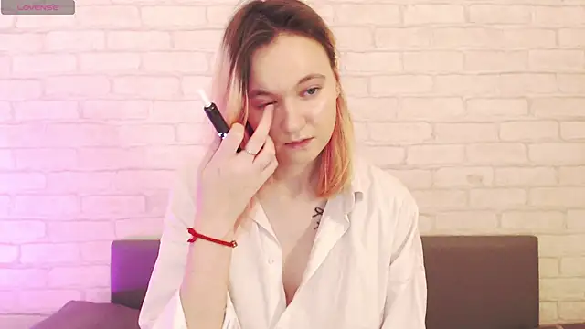 Ericha Stone online show from April 2026 01:18:01 AM