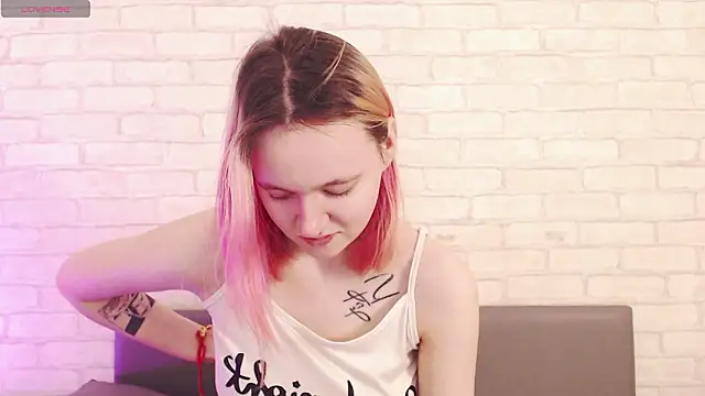 Ericha Stone online show from February 2026 01:23:02 AM