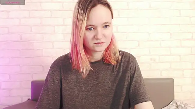 Ericha Stone online show from March 2026 01:24:01 AM