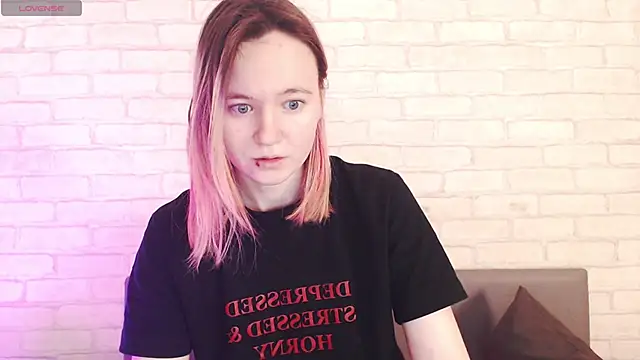 Ericha Stone online show from April 2026 01:52:01 AM