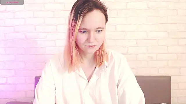 Ericha Stone online show from March 2026 01:50:02 AM