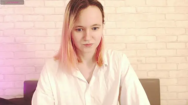 Ericha Stone online show from March 2026 01:40:01 AM