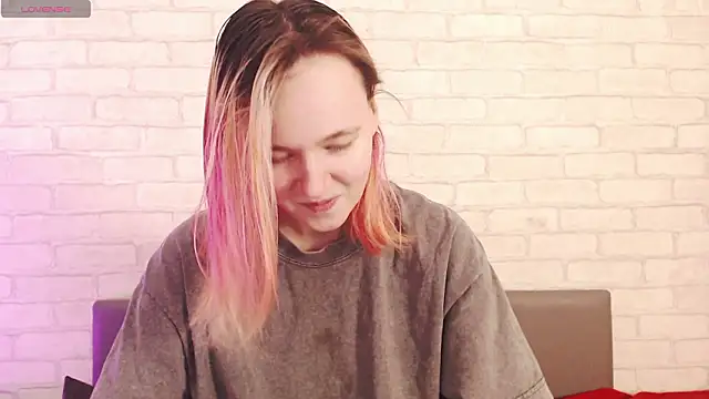 Ericha Stone online show from February 2026 01:17:01 AM