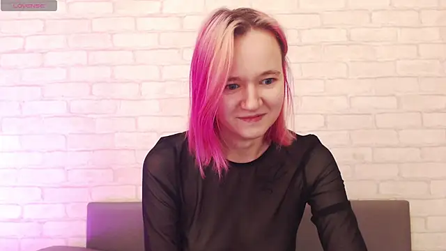 Ericha Stone online show from October 2025 02:54:01 AM