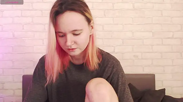 Ericha Stone online show from April 2026 01:23:02 AM