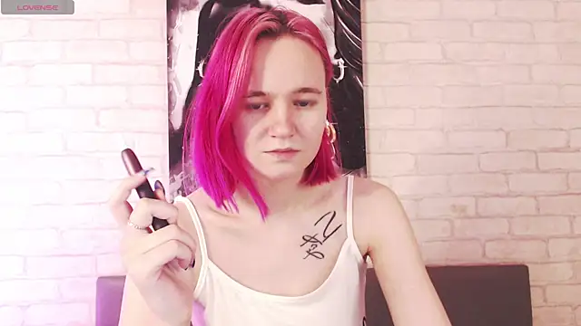 Ericha Stone online show from September 2025 02:49:02 AM