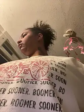 StylishEchium online show from February 2026 06:03:01 PM