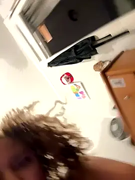 Snapshot of StylishEchium chatting on September 2025 05:38:02 PM StylishEchium online show from September 2025 05:38:02 PM