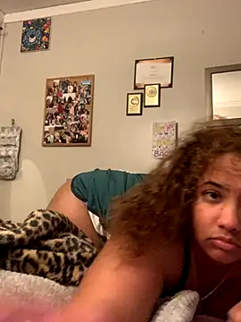 Snapshot of StylishEchium chatting on October 2025 09:27:02 PM StylishEchium online show from October 2025 09:27:02 PM