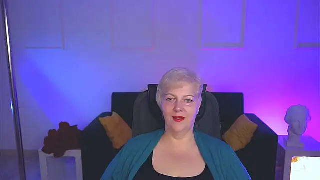 MaryMogan online show from September 2025 06:13:02 AM