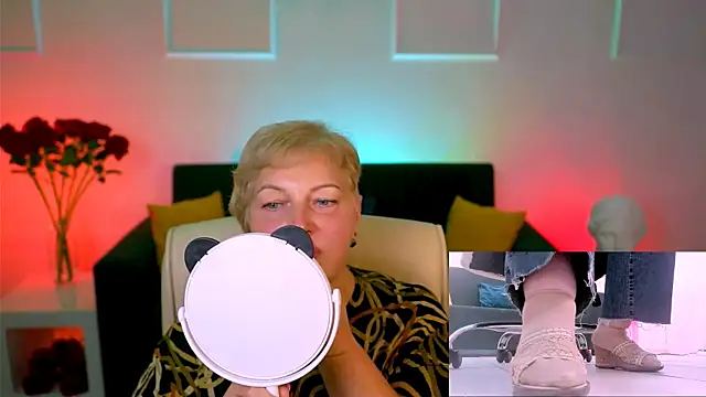 MaryMogan online show from October 2025 12:19:02 PM