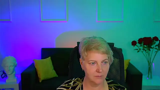 MaryMogan online show from October 2025 08:15:02 AM