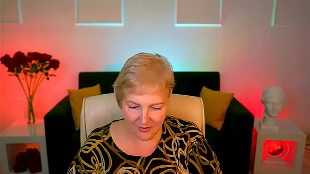 MaryMogan online show from October 2025 12:53:02 PM