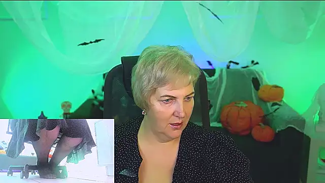 MaryMogan online show from October 2025 04:12:01 AM