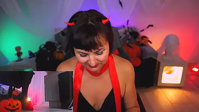 HelenBeler online show from October 2025 12:25:02 PM