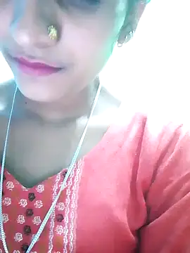 Snapshot of Pahadi_couple chatting on October 2025 03:46:01 PM Pahadi couple online show from October 2025 03:46:01 PM