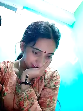 Snapshot of Pahadi_couple chatting on October 2025 10:38:01 AM Pahadi couple online show from October 2025 10:38:01 AM