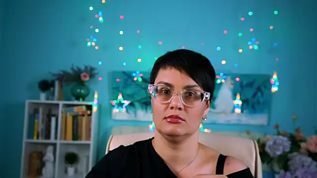 LauraDavidsons online show from February 2026 05:45:02 PM