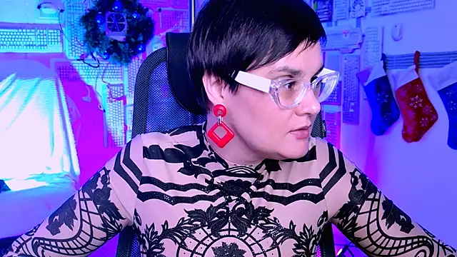 LauraDavidsons online show from January 2026 06:00:01 PM