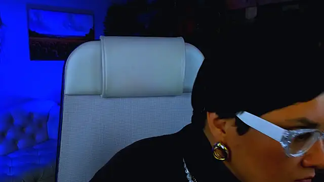 LauraDavidsons online show from September 2025 12:30:02 PM