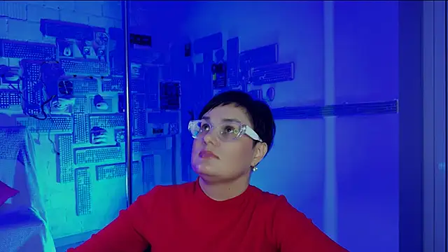 LauraDavidsons online show from October 2025 05:25:01 PM