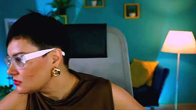 LauraDavidsons online show from November 2025 06:34:02 PM