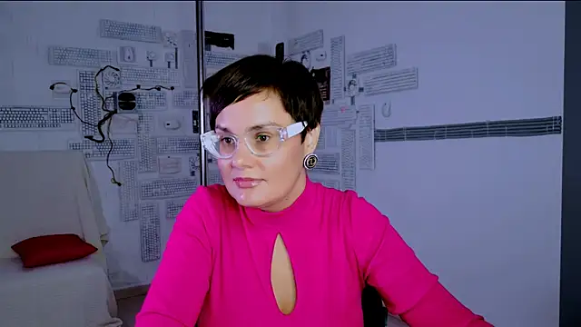 LauraDavidsons online show from October 2025 04:19:01 PM