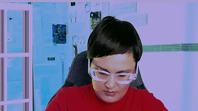 LauraDavidsons online show from September 2025 04:35:02 PM